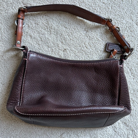 Coach pebble leather purse - Picture 4 of 5